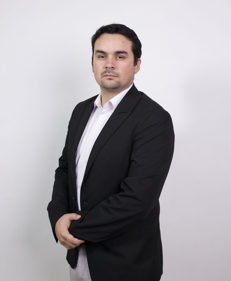 Mario Oyarzún